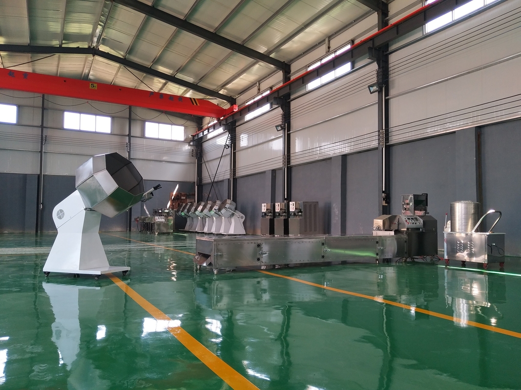 5.5kw επιπλέουσα γραμμή παραγωγής τροφών πουλερικών ψαριών γραμμών παραγωγής σβόλων ζωοτροφών