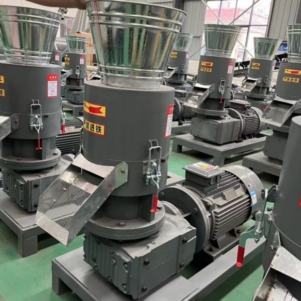 200-500kg ανά ώρας πριονιδιού ξύλινη σβόλων μηχανών κινούμενη μηχανή μύλων σβόλων κυλίνδρων ξύλινη για τη βιομηχανική χρήση