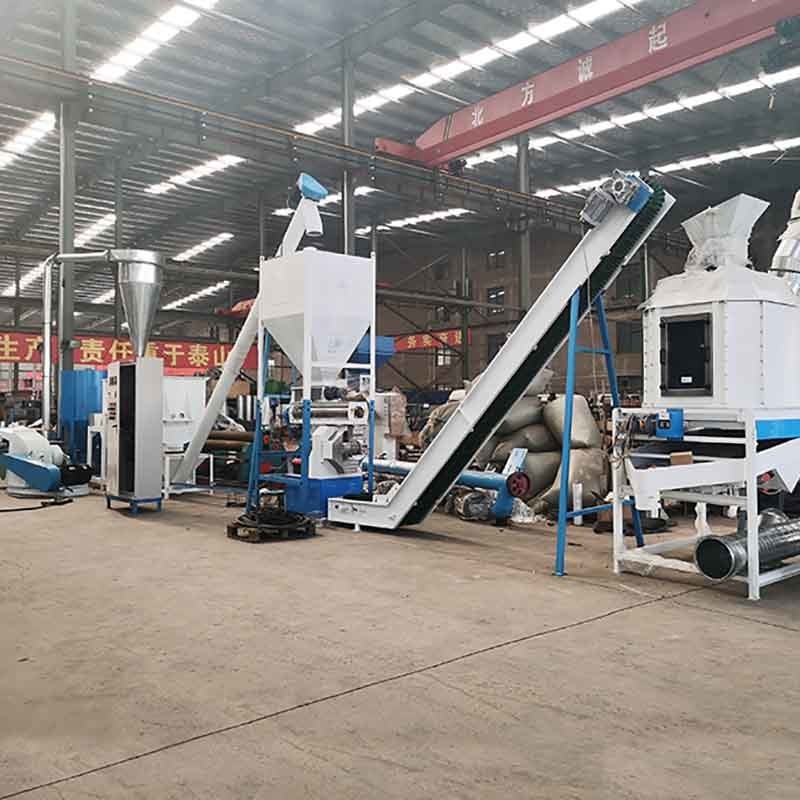 5 T/H σβόλος τροφών αγελάδων χοίρων γραμμών παραγωγής σβόλων ζωοτροφών που κατασκευάζει τη μηχανή