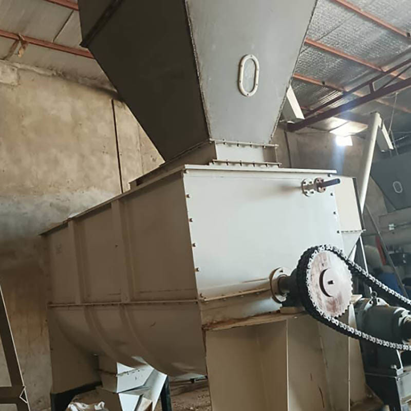 1-12 mm Τελική μέγεθος σφαιριδίων Γραμμή παραγωγής ζωοτροφών με περιεκτικότητα σε υγρασία ≤ 20%