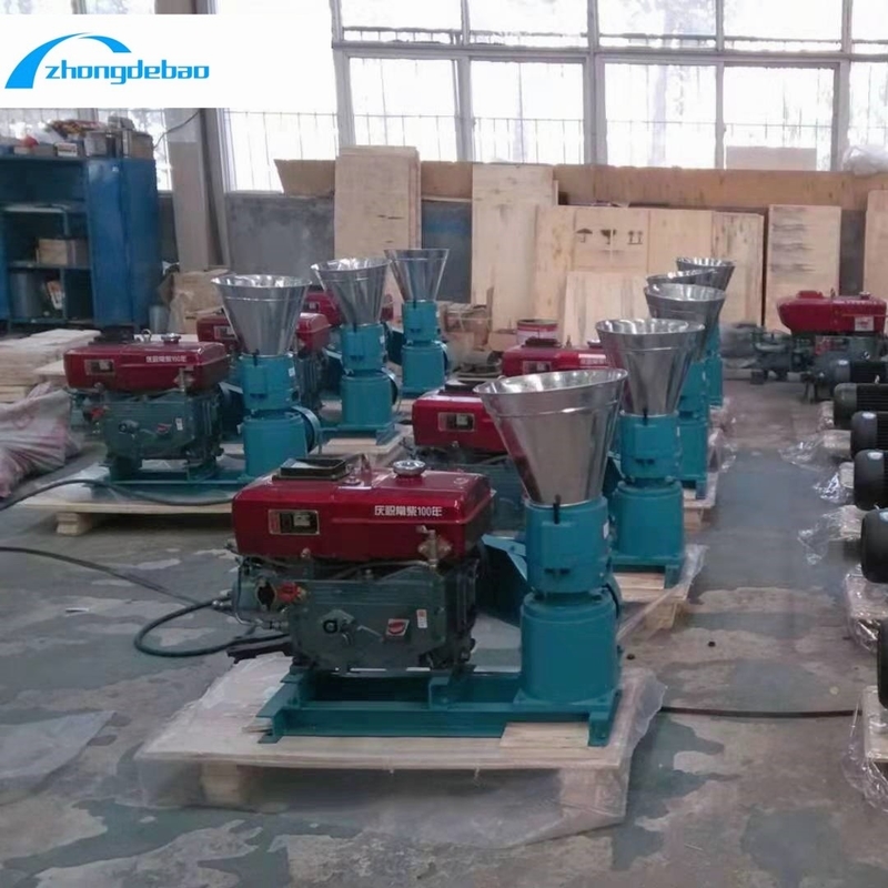 Δύναμη κινητήρα ντίζελ τύπου 10HP Μηχανή επεξεργασίας σφαιρίδων ζωοτροφών 90-120kg/h ισχύος Μηχανή κατασκευής σφαιριδίων ζωοτροφών