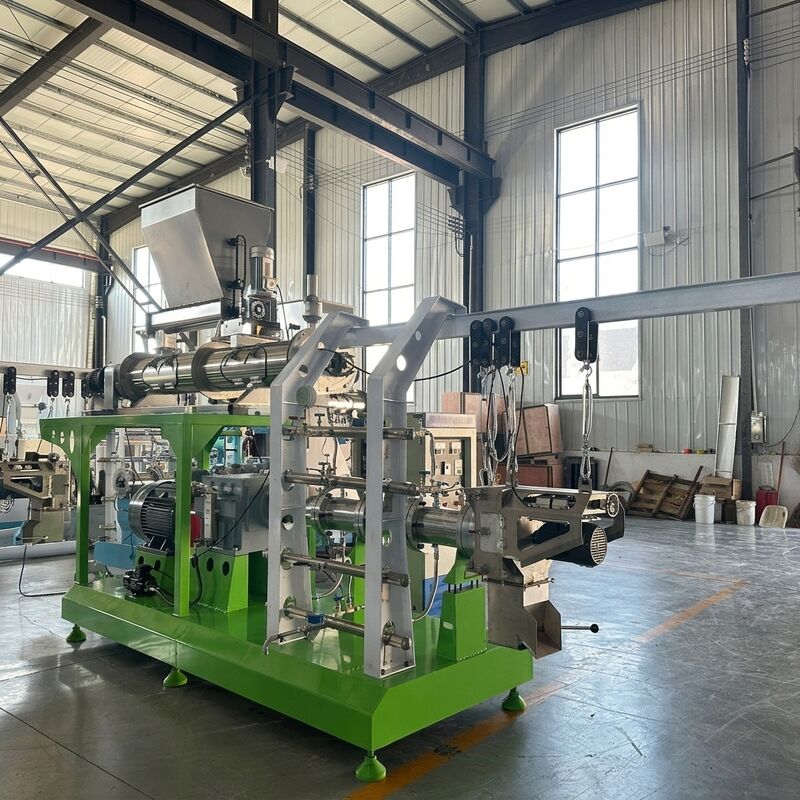 Εξωθητήρας διπλού κοχλία υγρού τύπου 500kg/h για τροφή για σκύλους και τροφή ψαριών