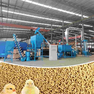 1000kg/H μηχανή παραγωγής τροφών πουλερικών ζωικού κεφαλαίου γραμμών παραγωγής σβόλων τροφών